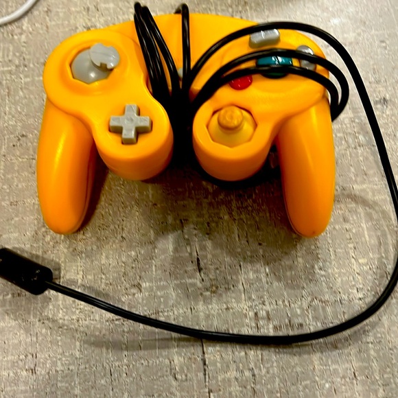 Old Skool Controller Compatible with GameCube/Wii - Orange (Spice) - Picture 1 of 3